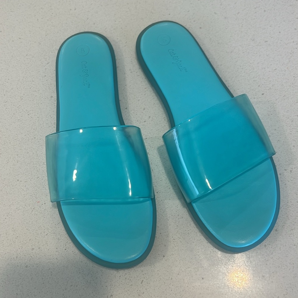 Cat & Jack Slides - Girls 5 - Picture 2 of 4